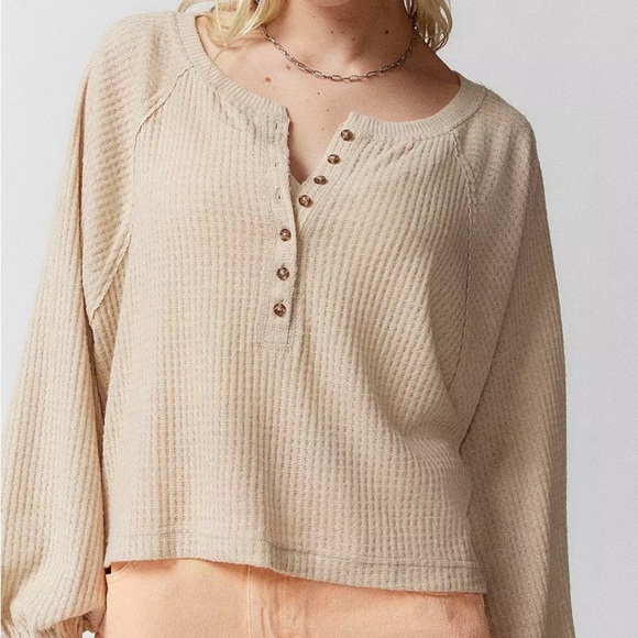 Urban Outfitters Out From Under Erin Slouchy Raglan T-Shirt Casual oversized - Picture 1 of 11